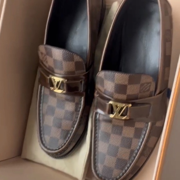 Louis Vuitton shoes main image 5